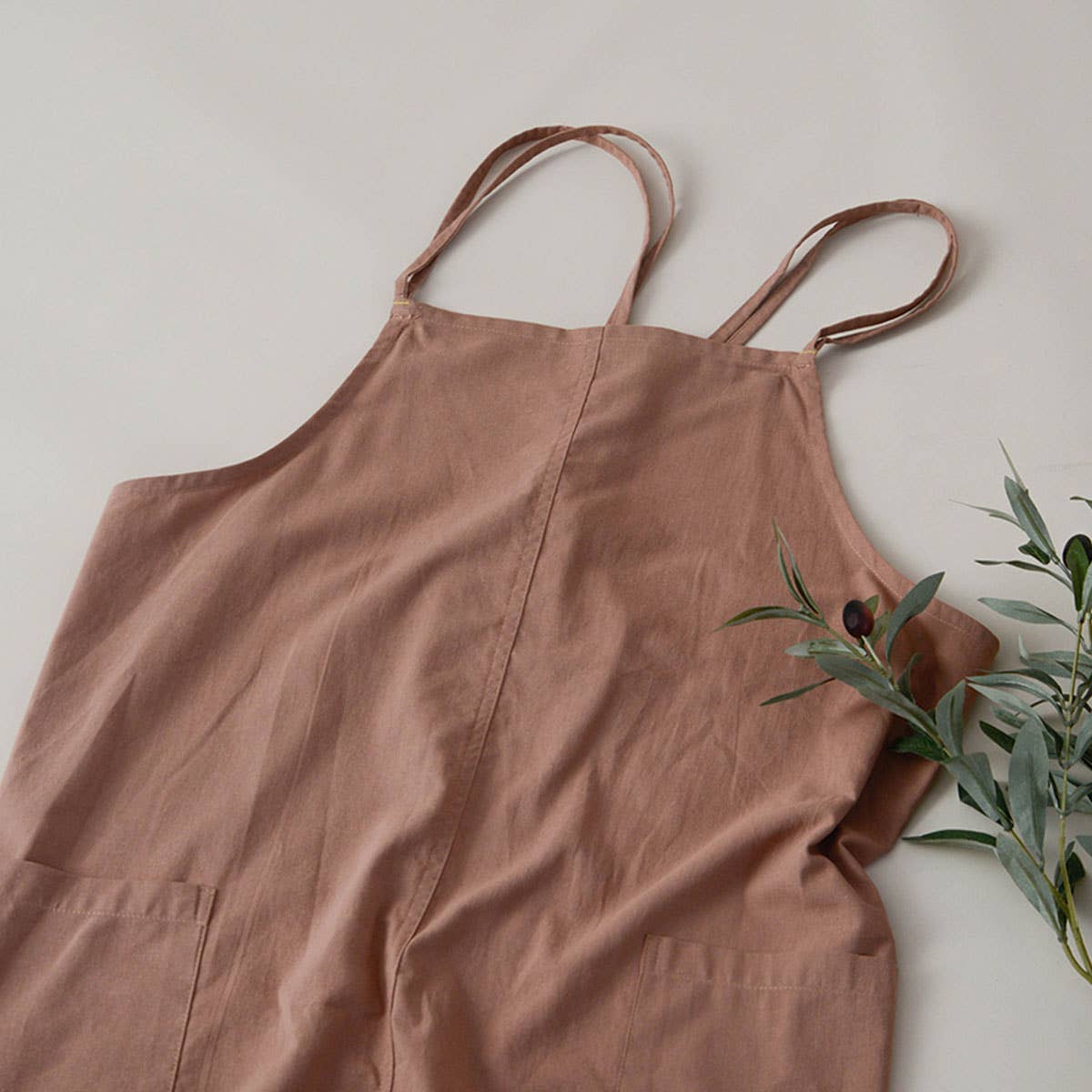 ADJUSTABLE COTTON LINEN APRON WITH POCKETS_CWMM3291