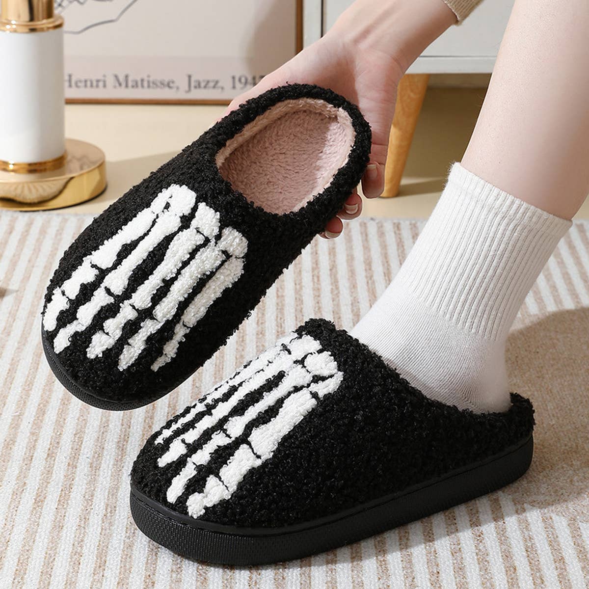 HALLOWEEN SKELETON HAND COTTON SLIPPERS_CWSHS0287