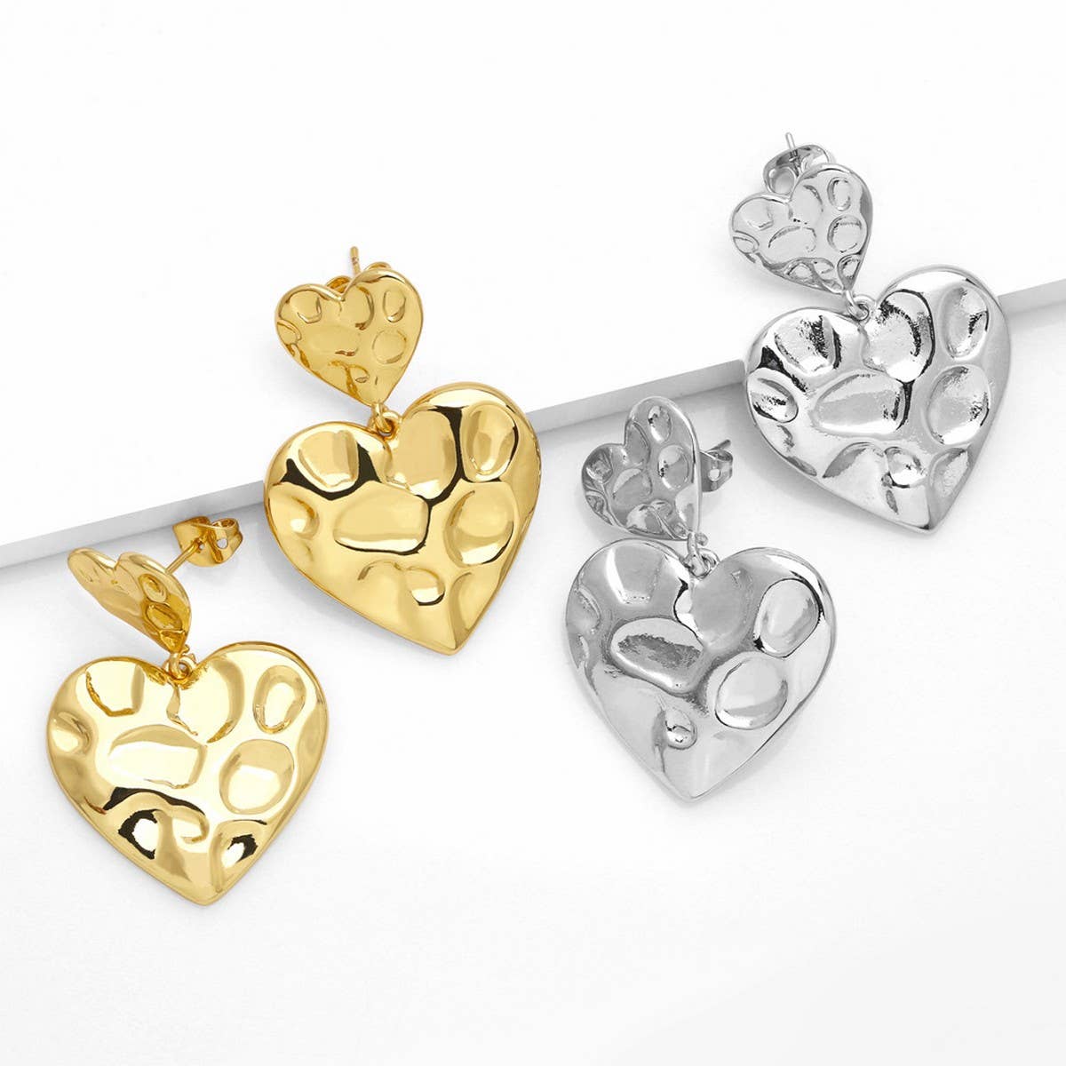 IRREGULAR GOLD PLATED HEART SHAPED PENDANT EARRING_CWAJE1027