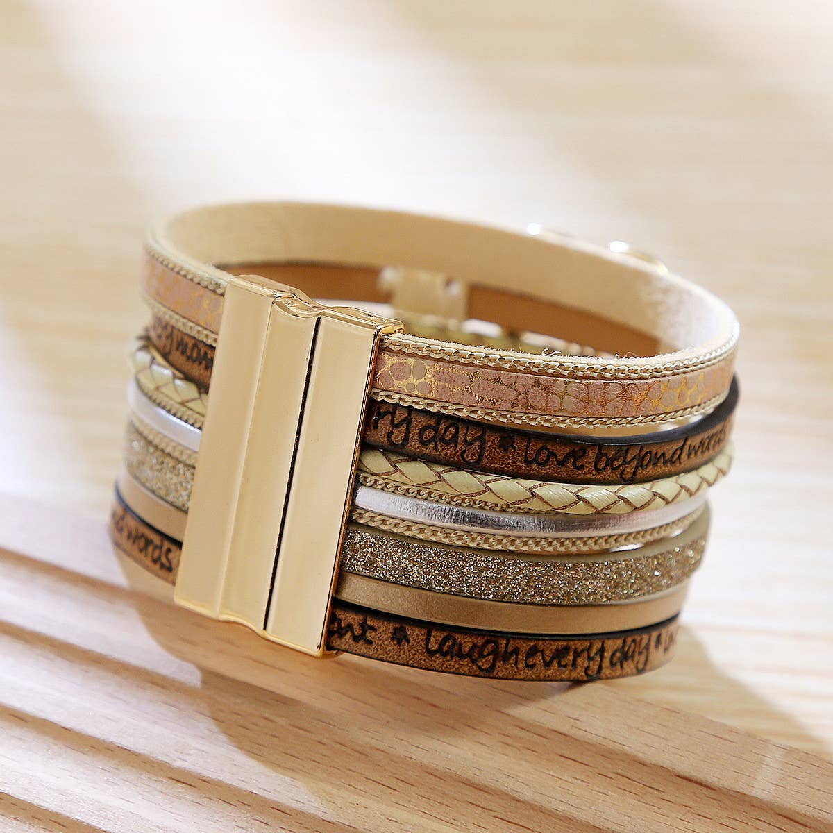 BOHEMIAN MAGNETIC CLASP MULTI LAYER BRACELET_CWAJE1459
