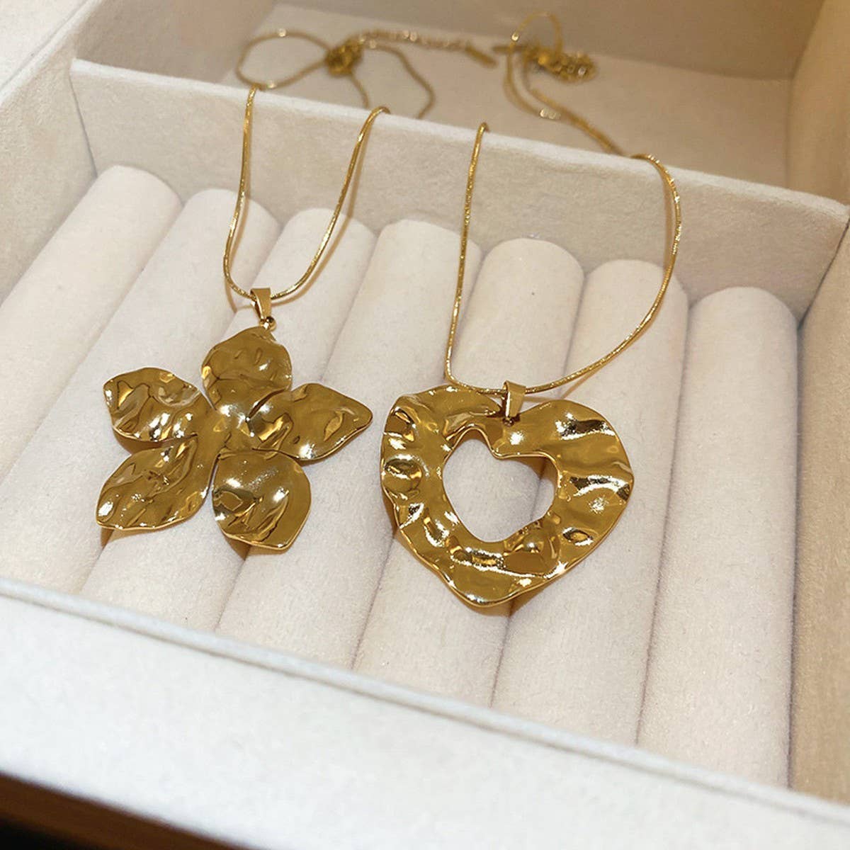 LIGHT LUXURY FASHION FLOWER PENDANT NECKLACE_CWAJE2064