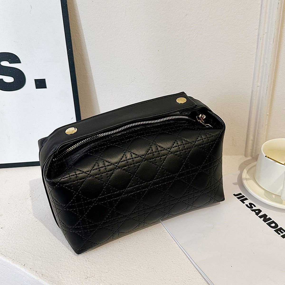 NEW PORTABLE LARGE CAPACITY COSMETIC BAG_CWAB4382