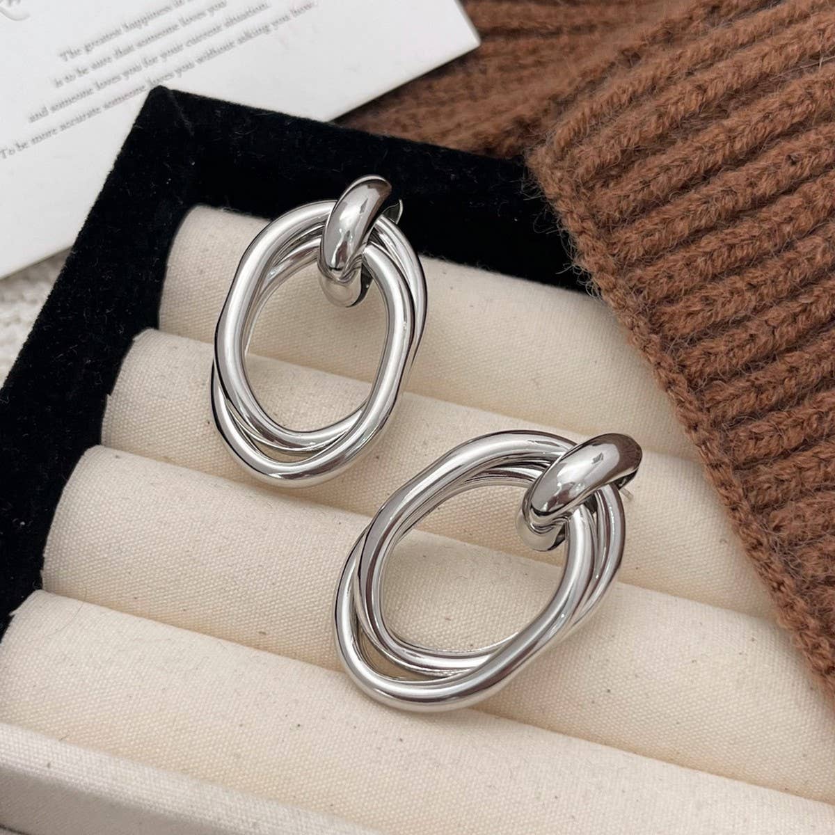 FASHIONABLE GEOMETRIC EXAGGERATED RETRO EARRINGS_CWAJE3144