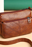SOFT LEATHER SQUARE MESSENGER BAG_CUAB0036