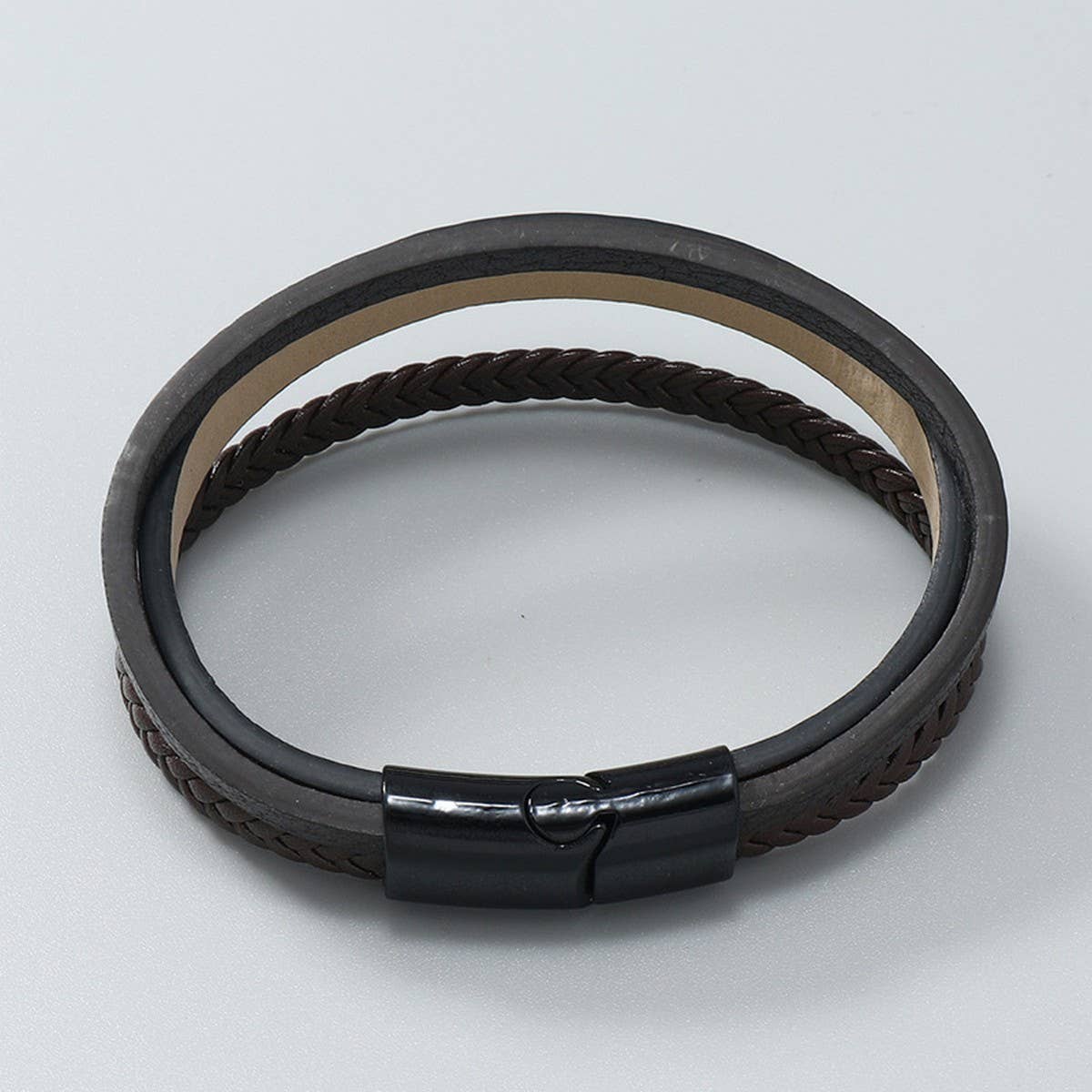 SIMPLE MULTI LAYERED HAND WOVEN LEATHER BRACELET_CWMM4527