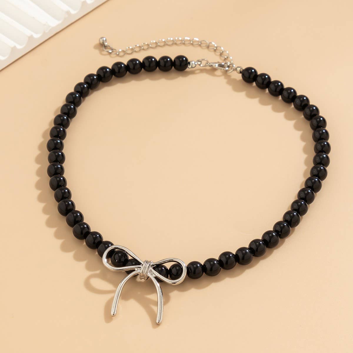 HOT SELLING BLACK BOW BEADED NECKLACE_CWAJE1171