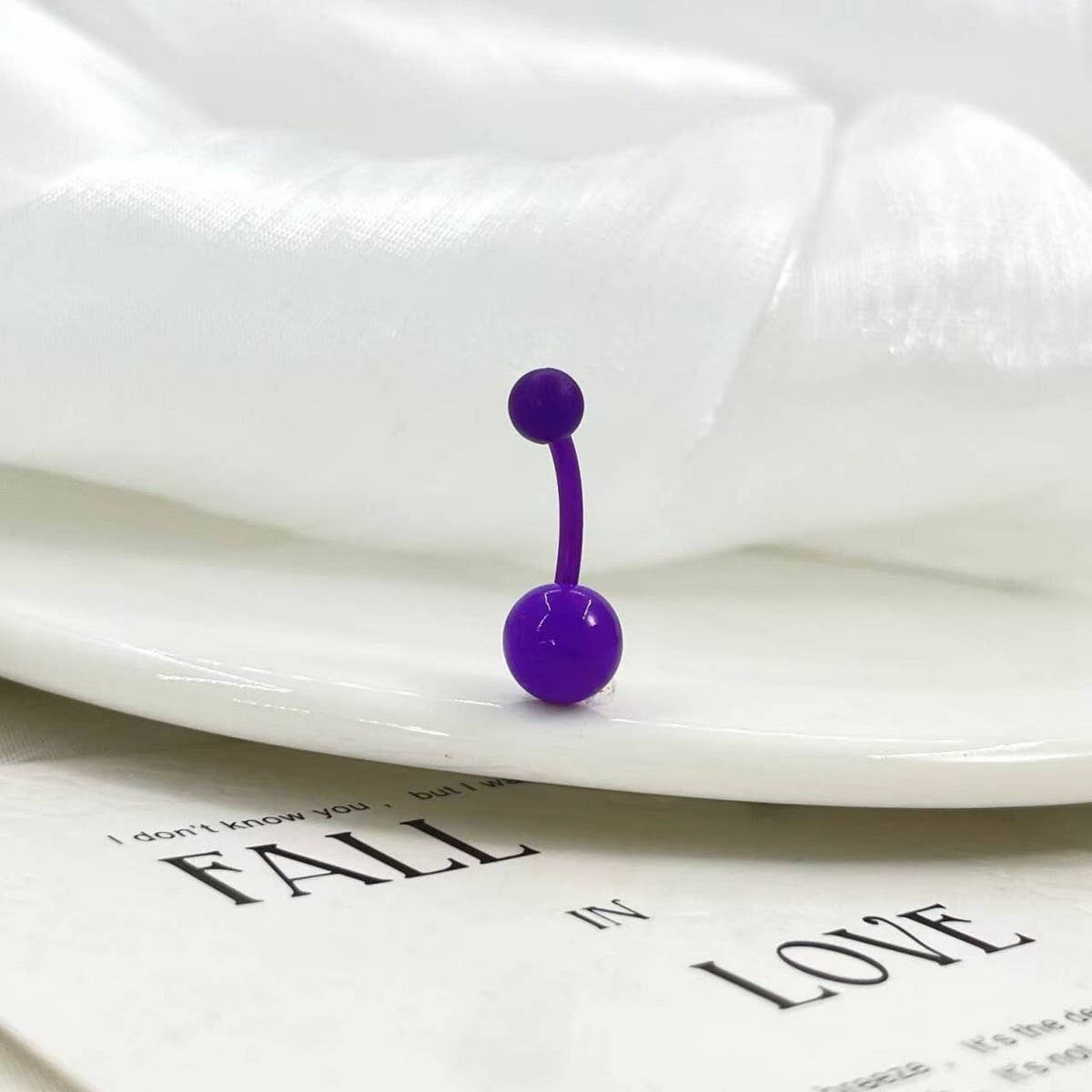 GLOW IN DARK BELLY RING UV FLEXIBLE BAR_CWMM9184