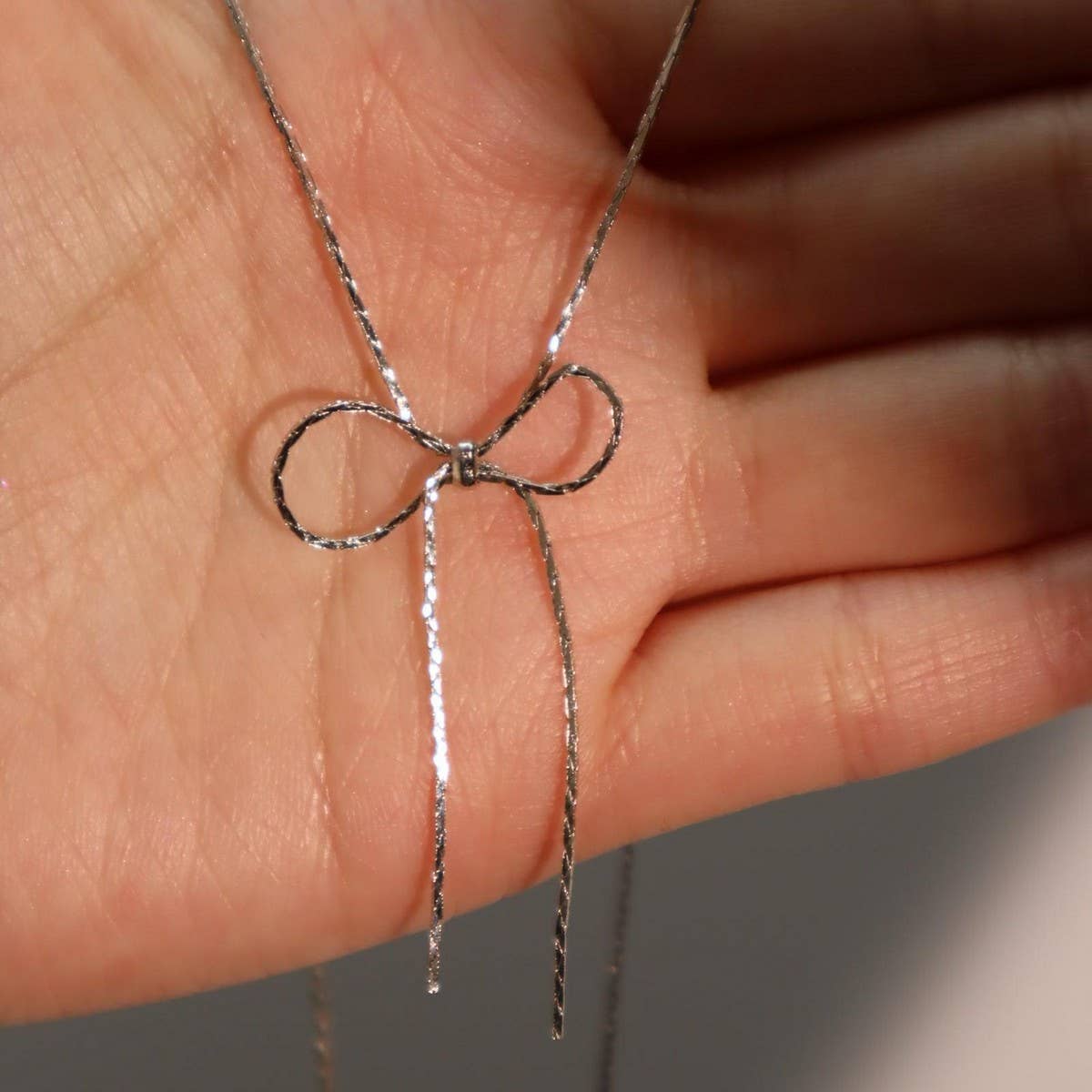 Vintage Titanium Steel Bow Necklace_Cwmm5344