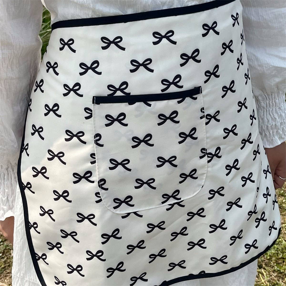 BOWKNOT FULL BODY WATERPROOF AND OIL PROOF APRON_CWMM5839