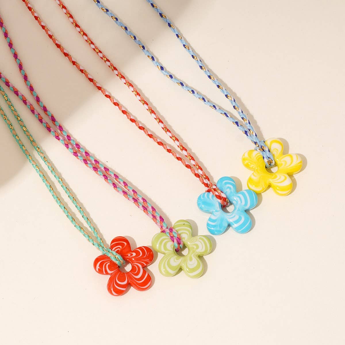 COLORFUL GLASS FLOWER PENDANT ROPE NECKLACE_CWMM7527