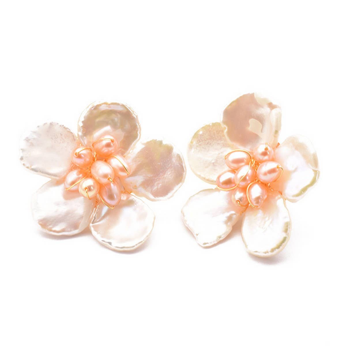 NEW HIGH END RETRO SWEET FLOWER PEARL EARRINGS_CWAJE3780