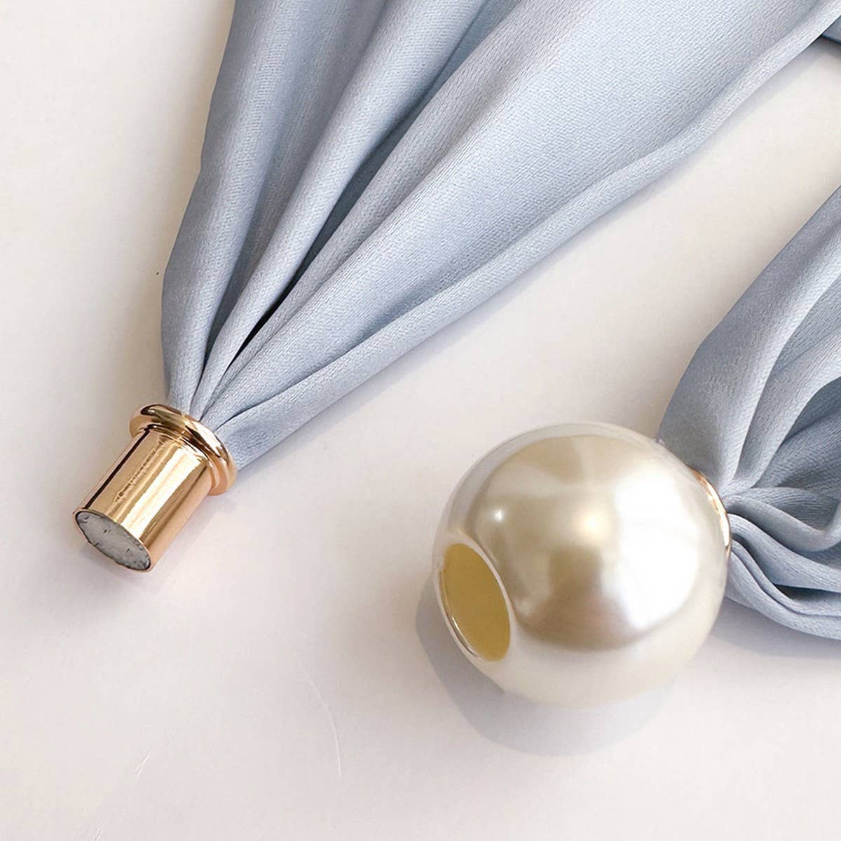 Pearl Magnetic Skinny Silk Neck Scarf_Cwasc03930