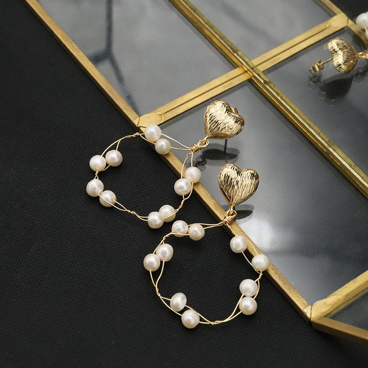 NEW SIMPLE HIGH END NATURAL PEARL EARRINGS_CWAJE3817