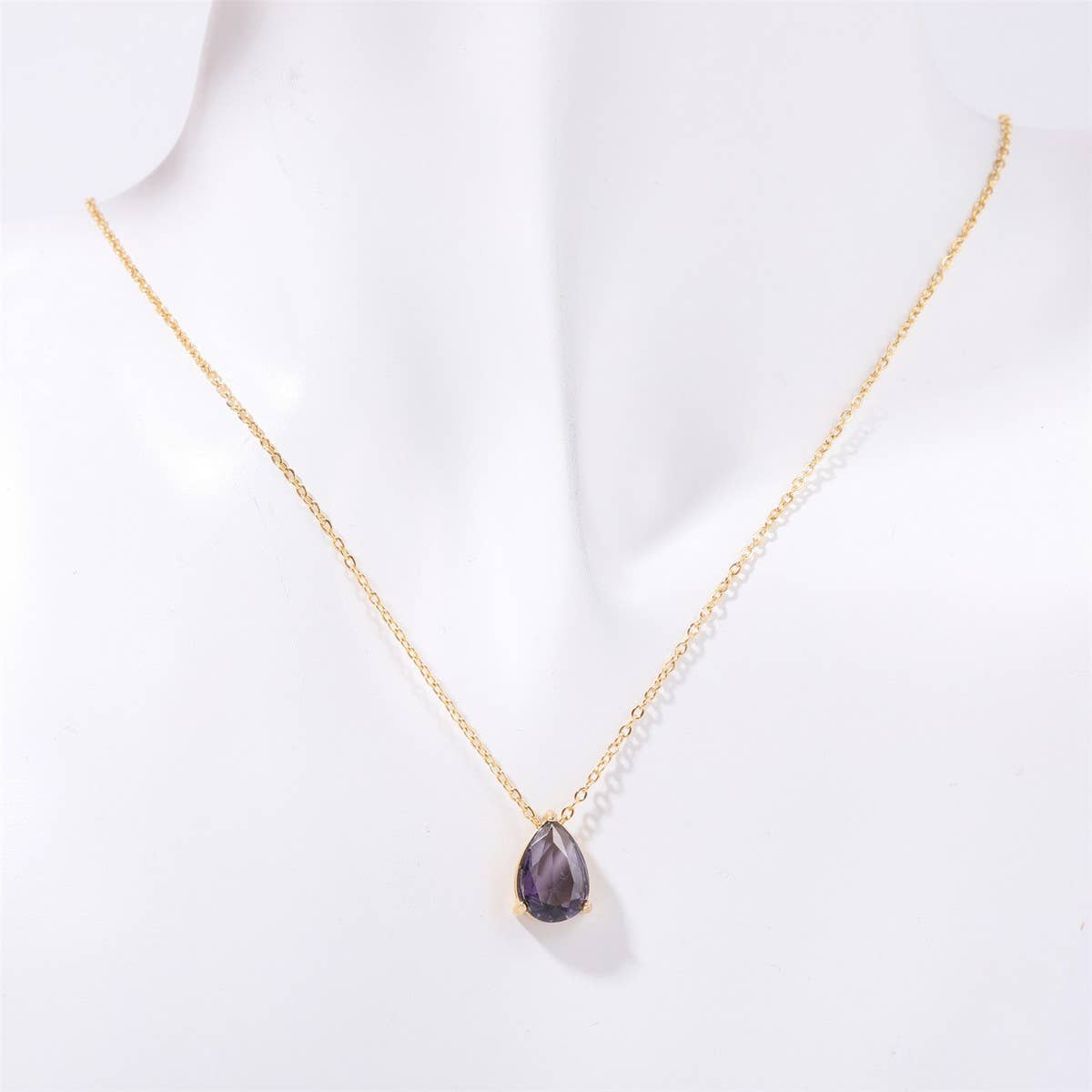 TEARDROP ZIRCON DECEMBER BIRTHSTONE NECKLACE_CWMM5534