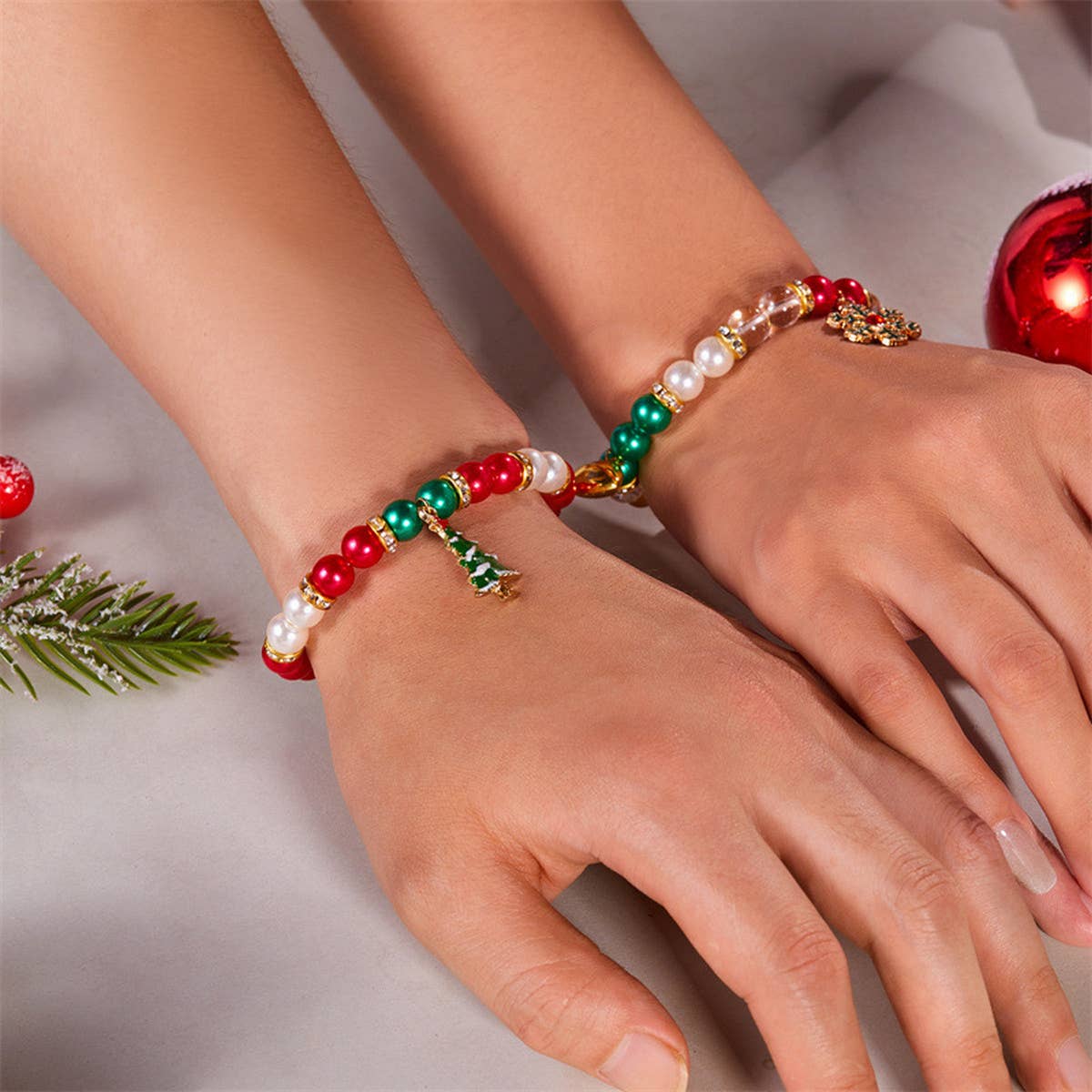 CHRISTMAS SNOWFLAKE PENDANT MAGNETIC BRACELET_CWAJE2387
