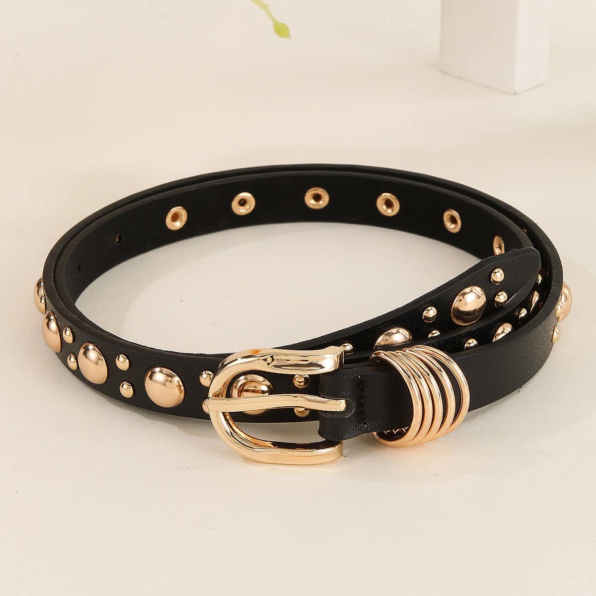 PUNK STYLE HEAVY METAL BELT WITH GOLD RIVETS_CWMM3927