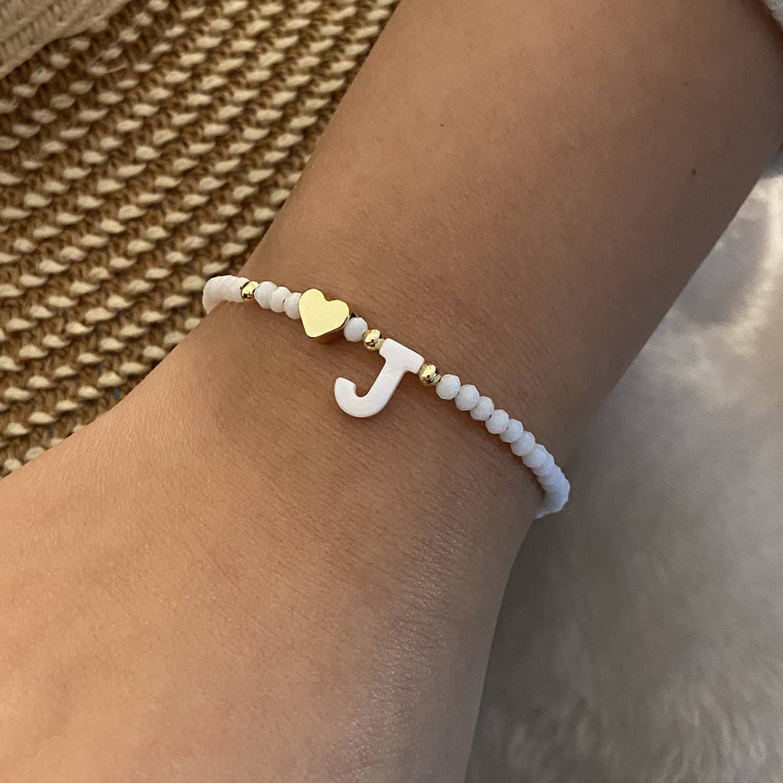 26-Letter Shell Beaded Bracelet_Cwaje4942