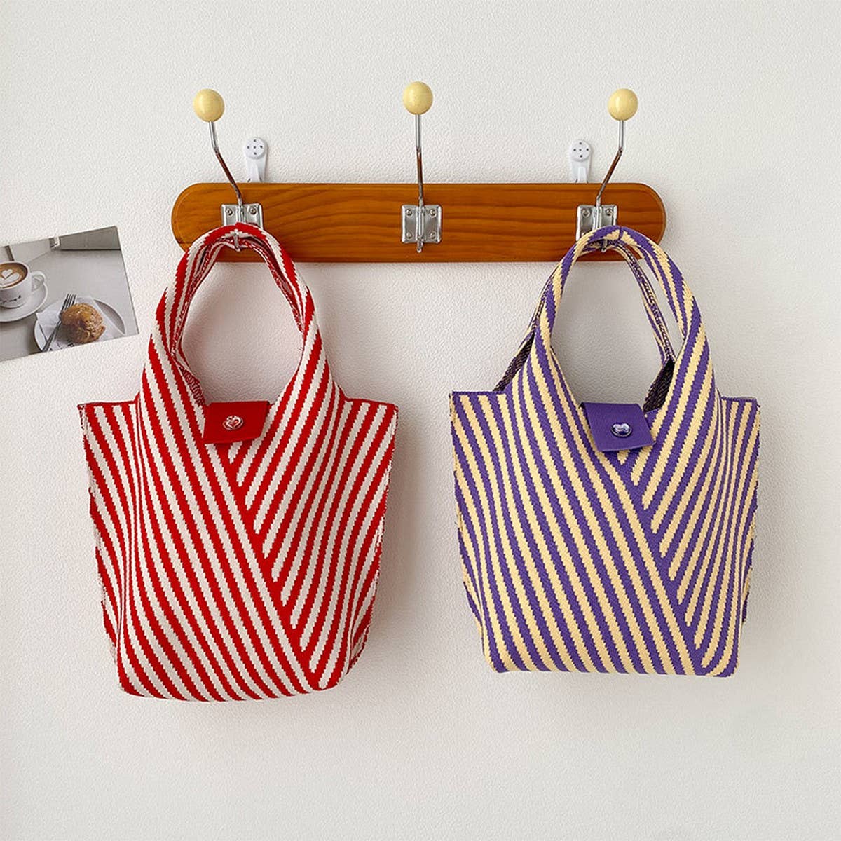 Women Knitted Striped Shoulder Handbag_Cwab1522