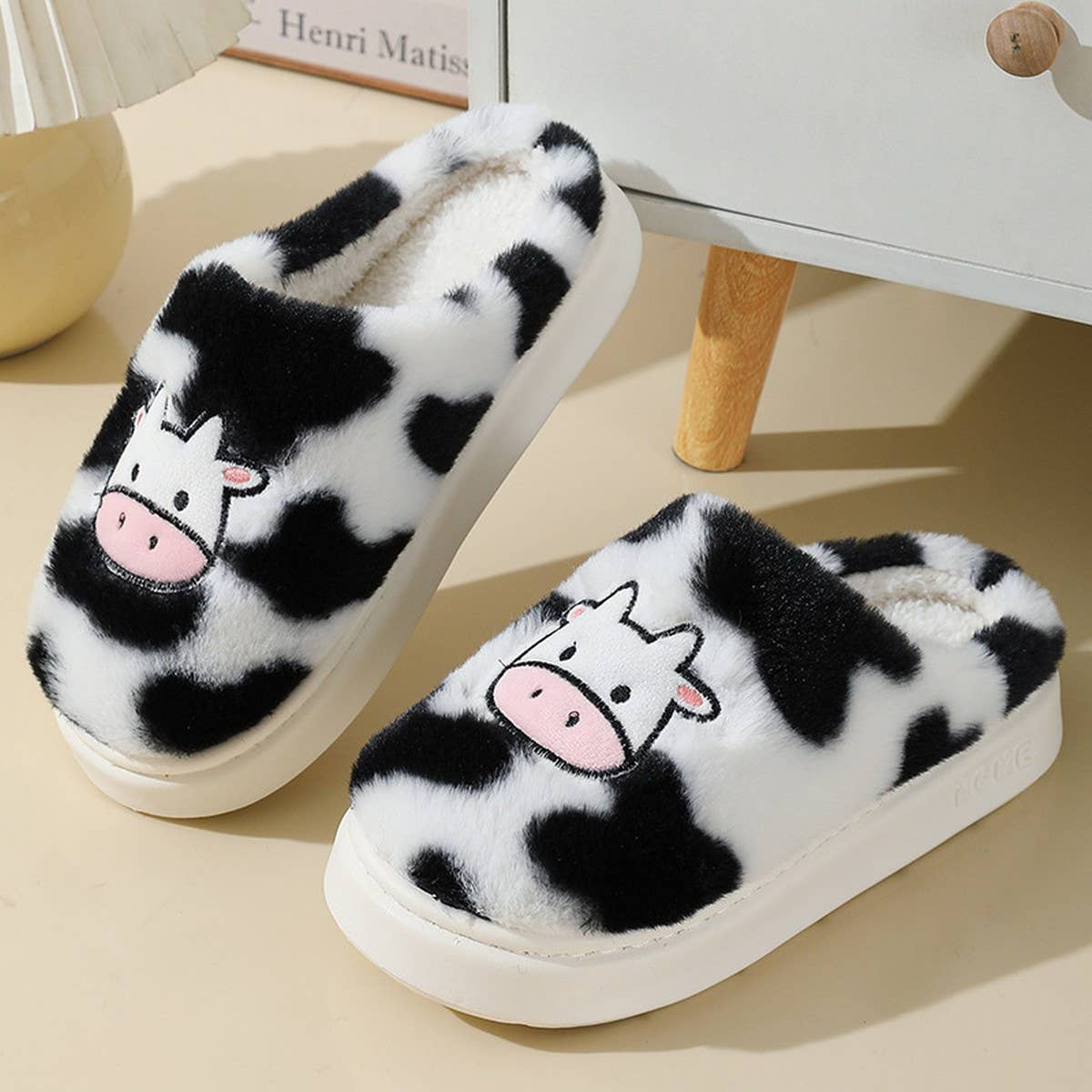 CUTE CARTOON COW STYLE WINTER COTTON SLIPPERS_CWMM3072
