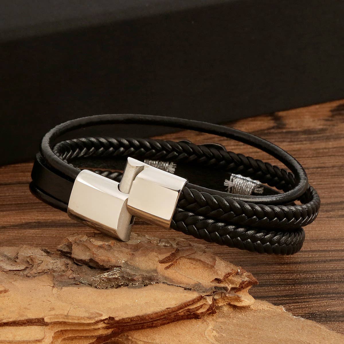 EUROPEAN AND AMERICAN LEATHER BRAIDED BRACELET_CWAJE1466