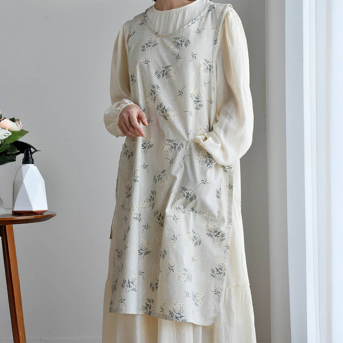 Waistband Cotton Linen Aprons With Pockets_Cwmm3289