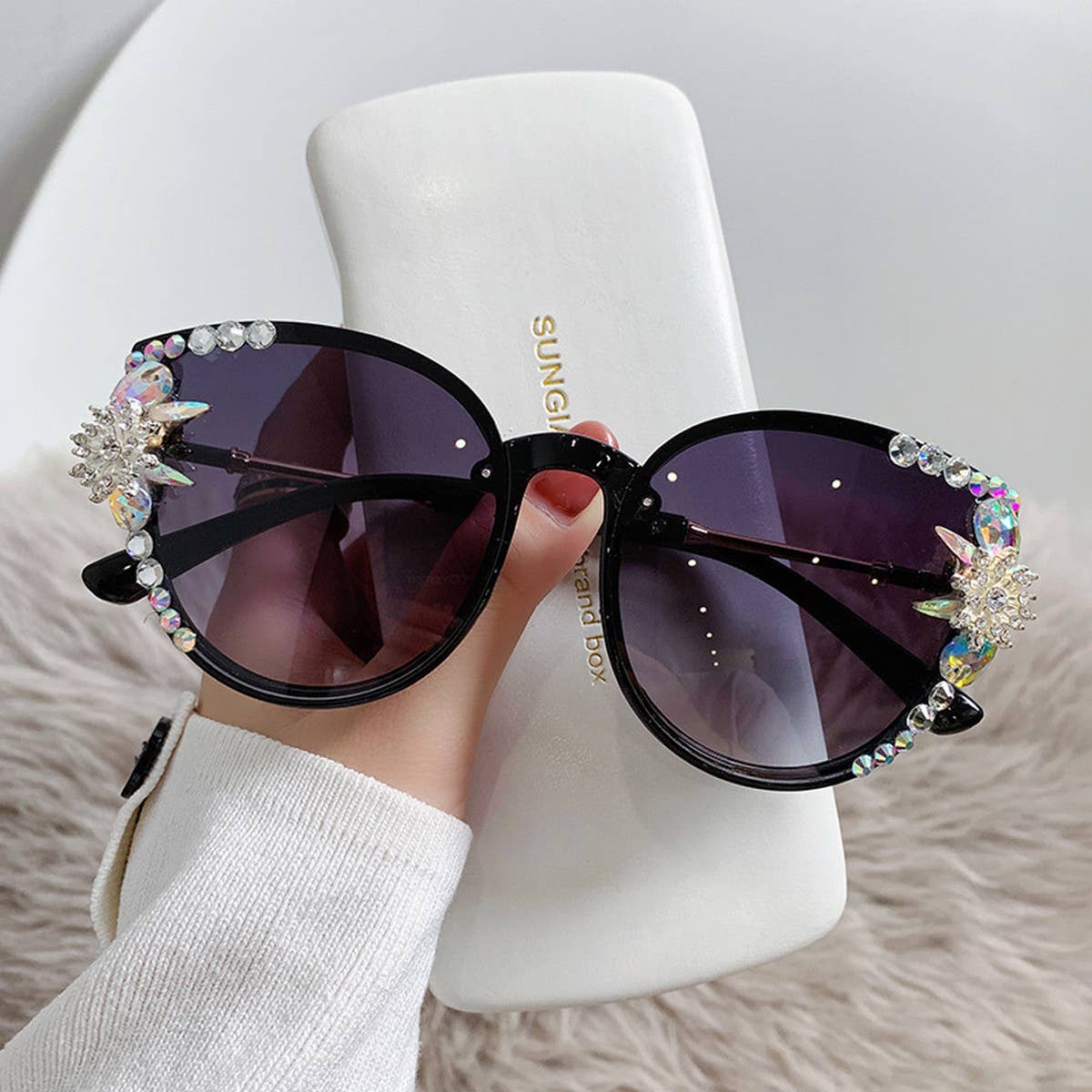 Women Fashionable Anti-Uv Rhinestone Sunglasses_Cwasg0189
