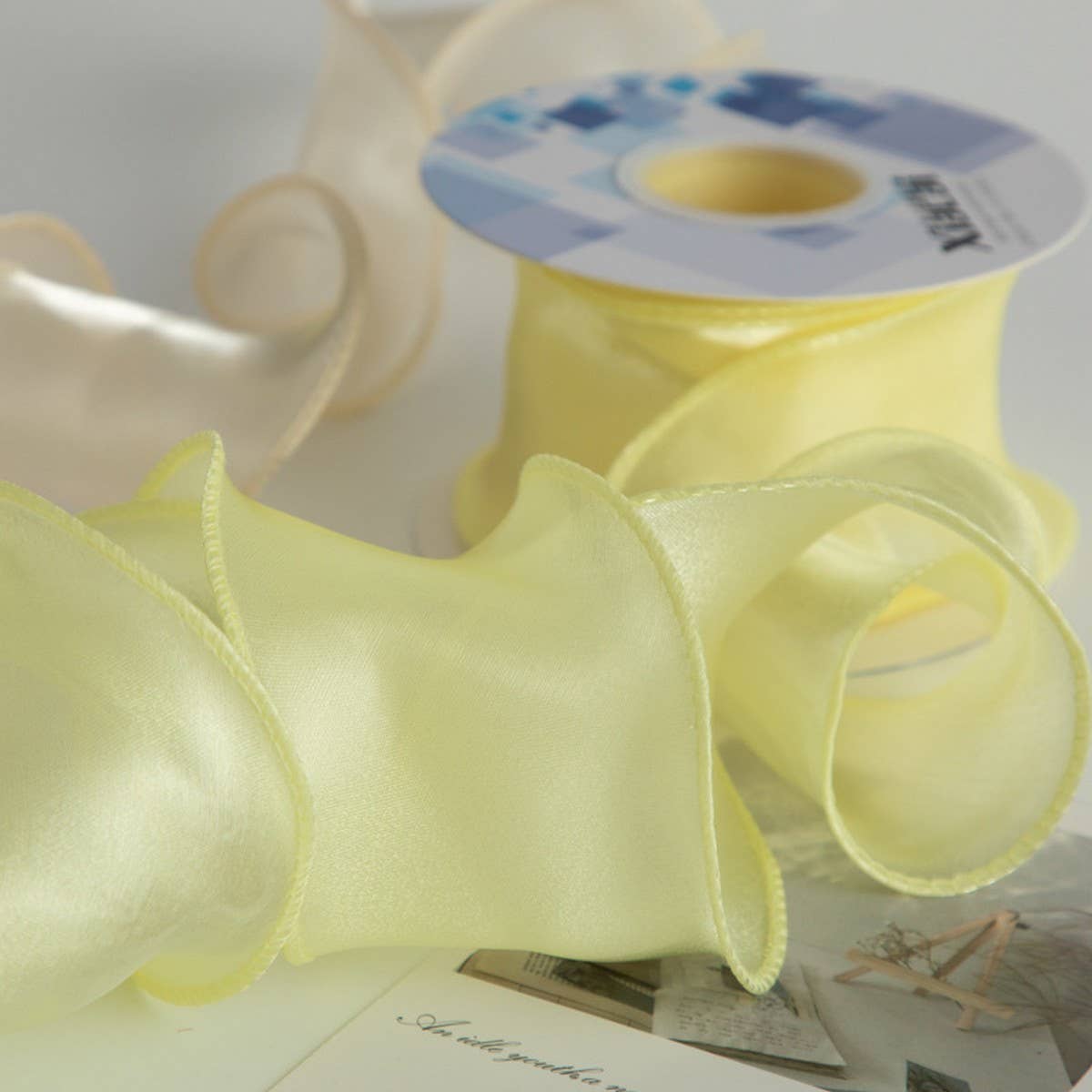 COLORFUL PEARLESCENT EDGE YARN DIY RIBBON_CWMM5761