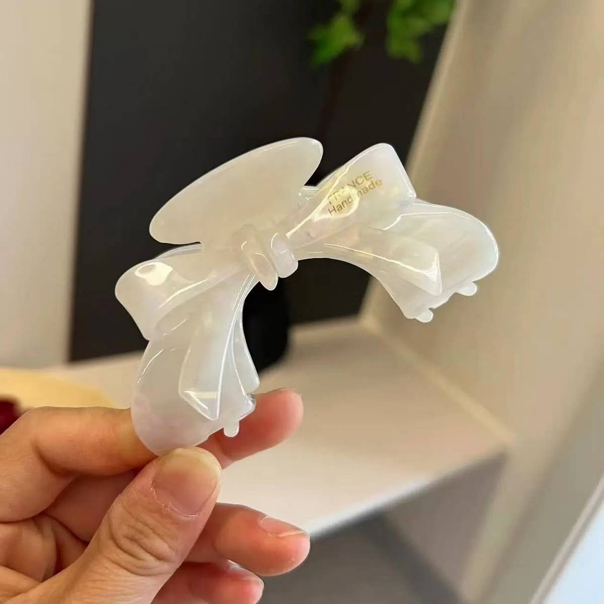 FRENCH ARCH HAIR CLAW BOW ACETATE CLIP_CWAHA2649