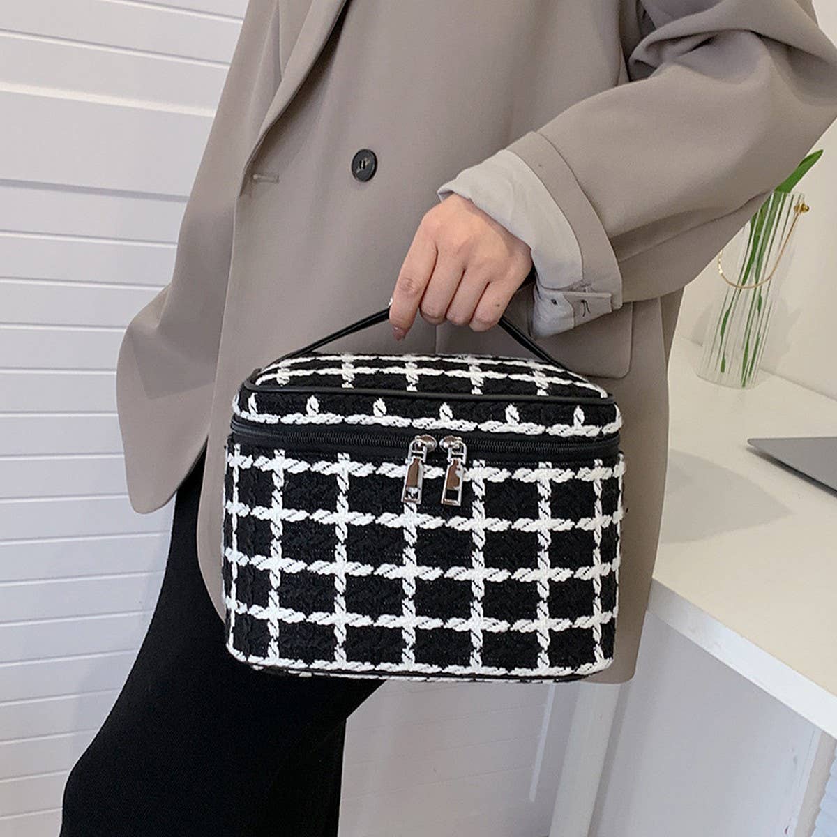 NEW HIGH END LARGE CAPACITY COSMETIC BAG_CWAB4476