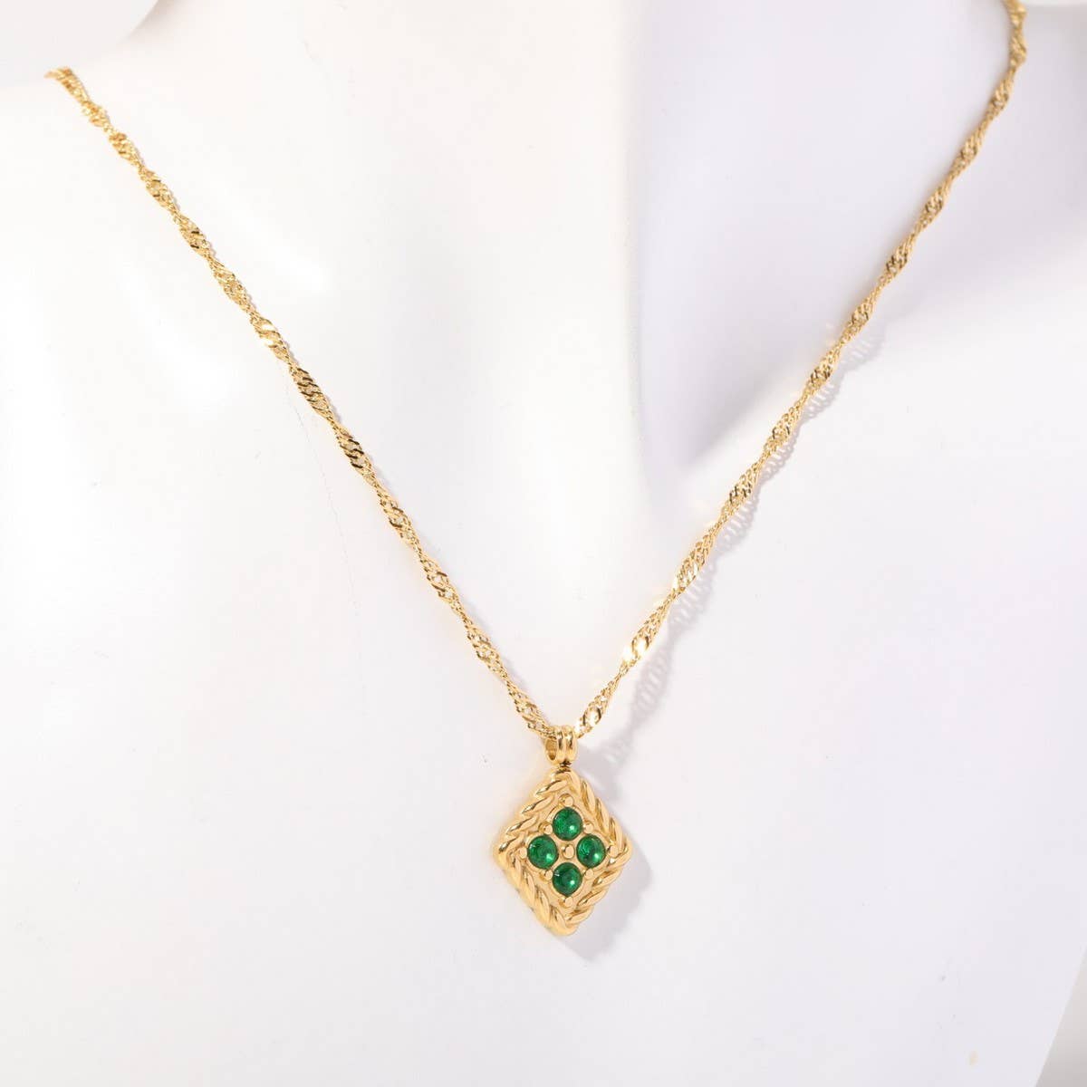 STAINLESS STEEL DECEMBER BIRTHSTONE NECKLACE_CWMM3920