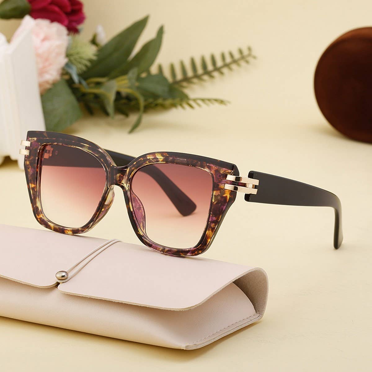 FASHION SQUARE FRAME SUNGLASSES_CWASG0695