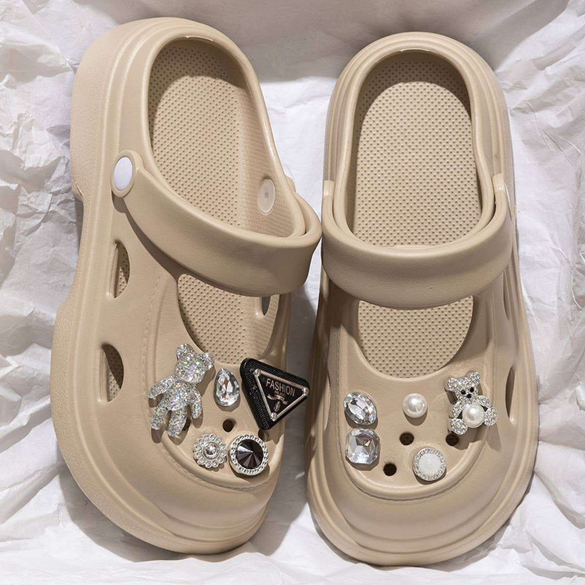 CUTE NON SLIP AND ODOR RESISTANT HOLE SANDALS_CWSHS0810