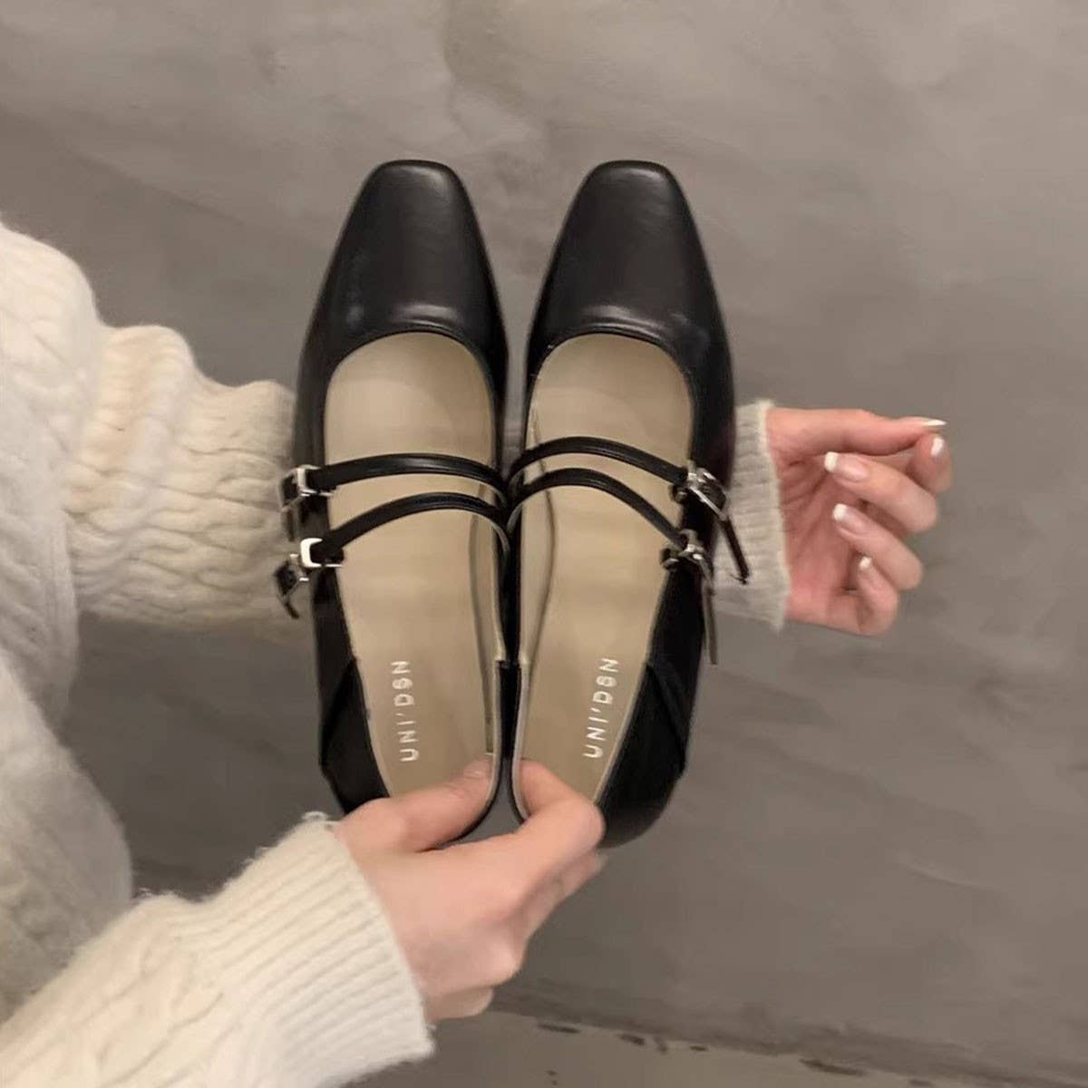 SILVER CHUNKY HEEL MARY JANE SHOES FOR WOMEN_CWSHF0056