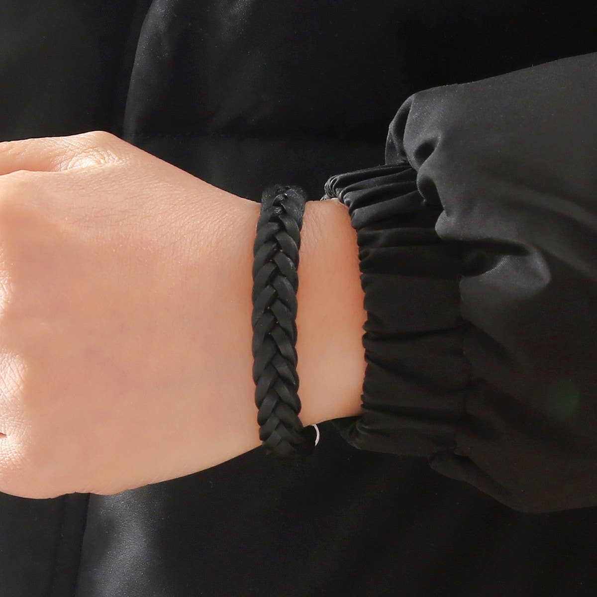 NEW HAND WOVEN BRACELET_CWAJE1457