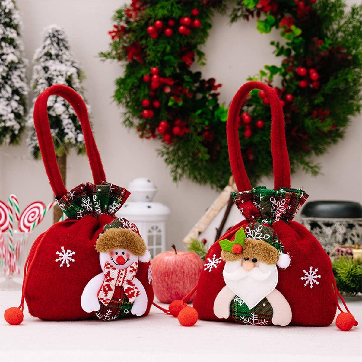 Cwmm9349_Christmas Candy Christmas Eve Apple Gift Bag