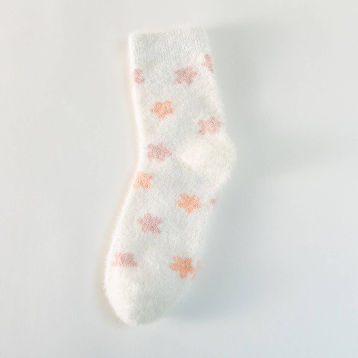 MID TUBE WINTER WARM CUTE PLUSH SNOW SOCKS_CWMS0791