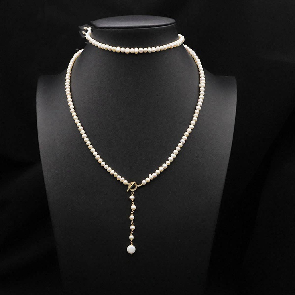Womens Versatile Design Pearl Pendant Necklace