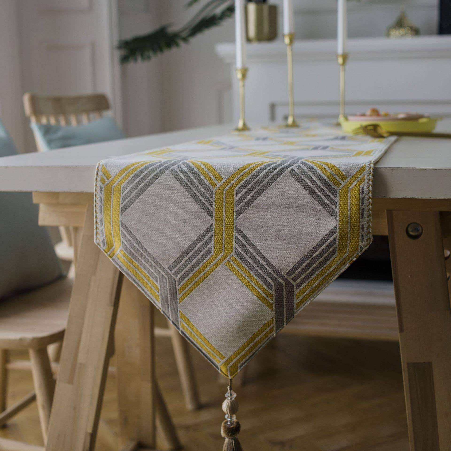 ELEGANT MULTI PATTERNED TABLE RUNNER_CWMM0038