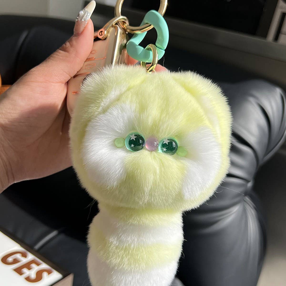 CUTE CHUBBY KITTEN CAR KEYCHAIN PLUSH PENDANT_CWMM2512