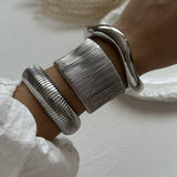 DESIGN HOLLOW FASHION PERSONALITY BRACELET_CWMM3120