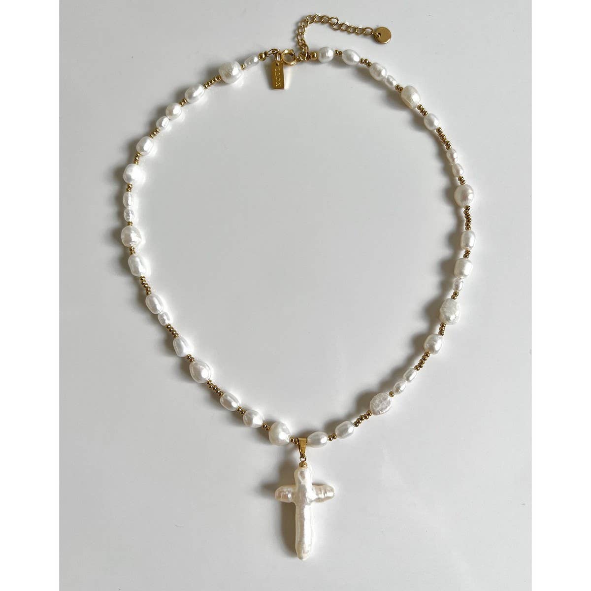 FASHION RETRO CROSS SHELL PEARL NECKLACE_CWMM5327