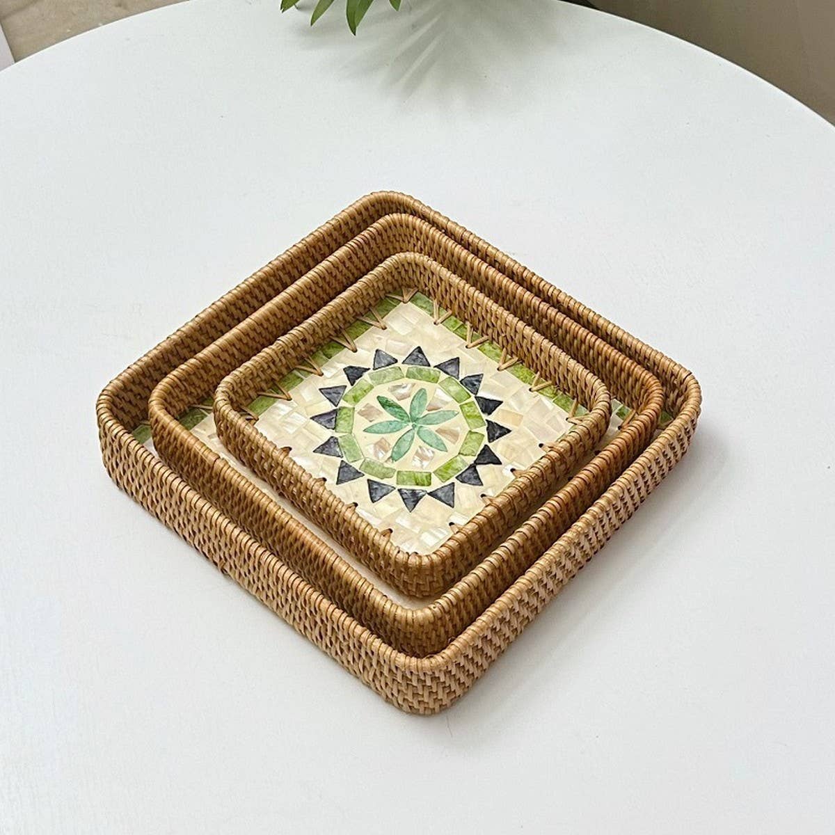 RATTAN COLORFUL SHELL FRUIT TRAY THREE PIECE SET_CWMM4407