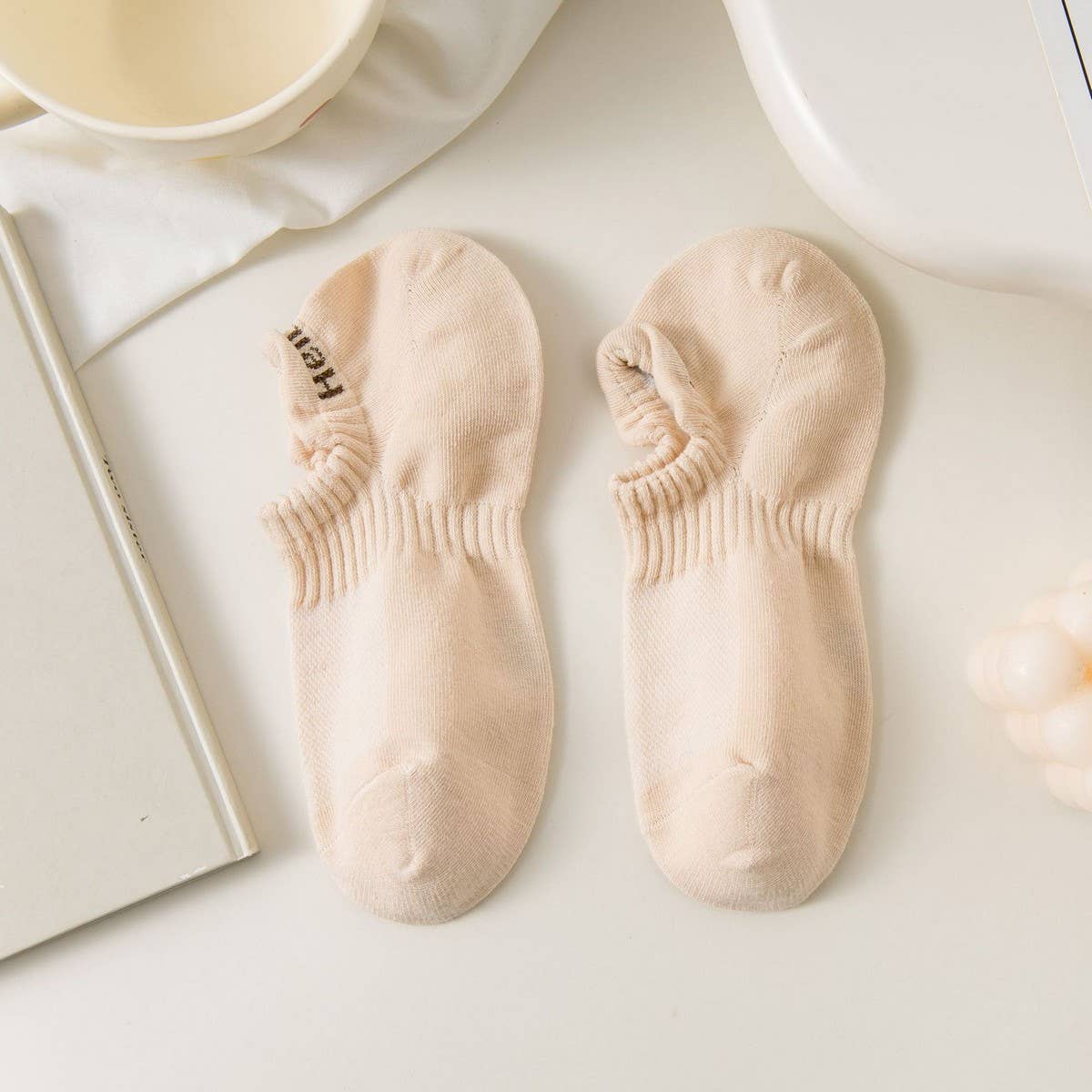 Women Mesh Breathable Invisible Socks_Cwms0946