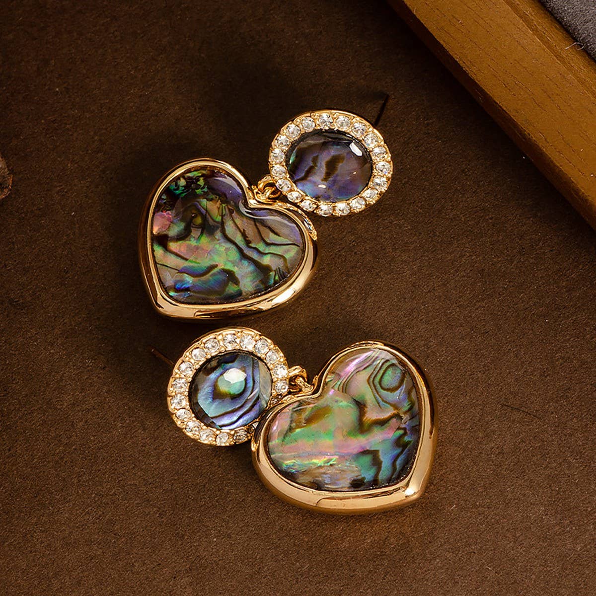 ABALONE EARRINGS WITH DIAMOND AND ZIRCONIA_CWMM4356