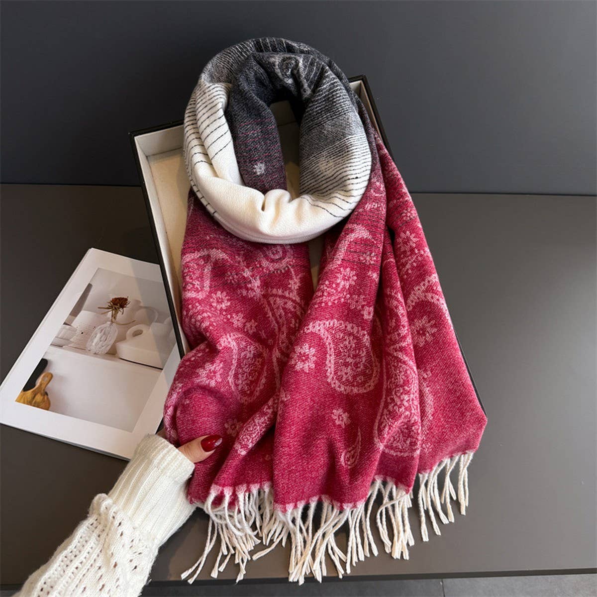 Autumn Winter Paisley Colorblock Tassel Scarf_Cwasc03274