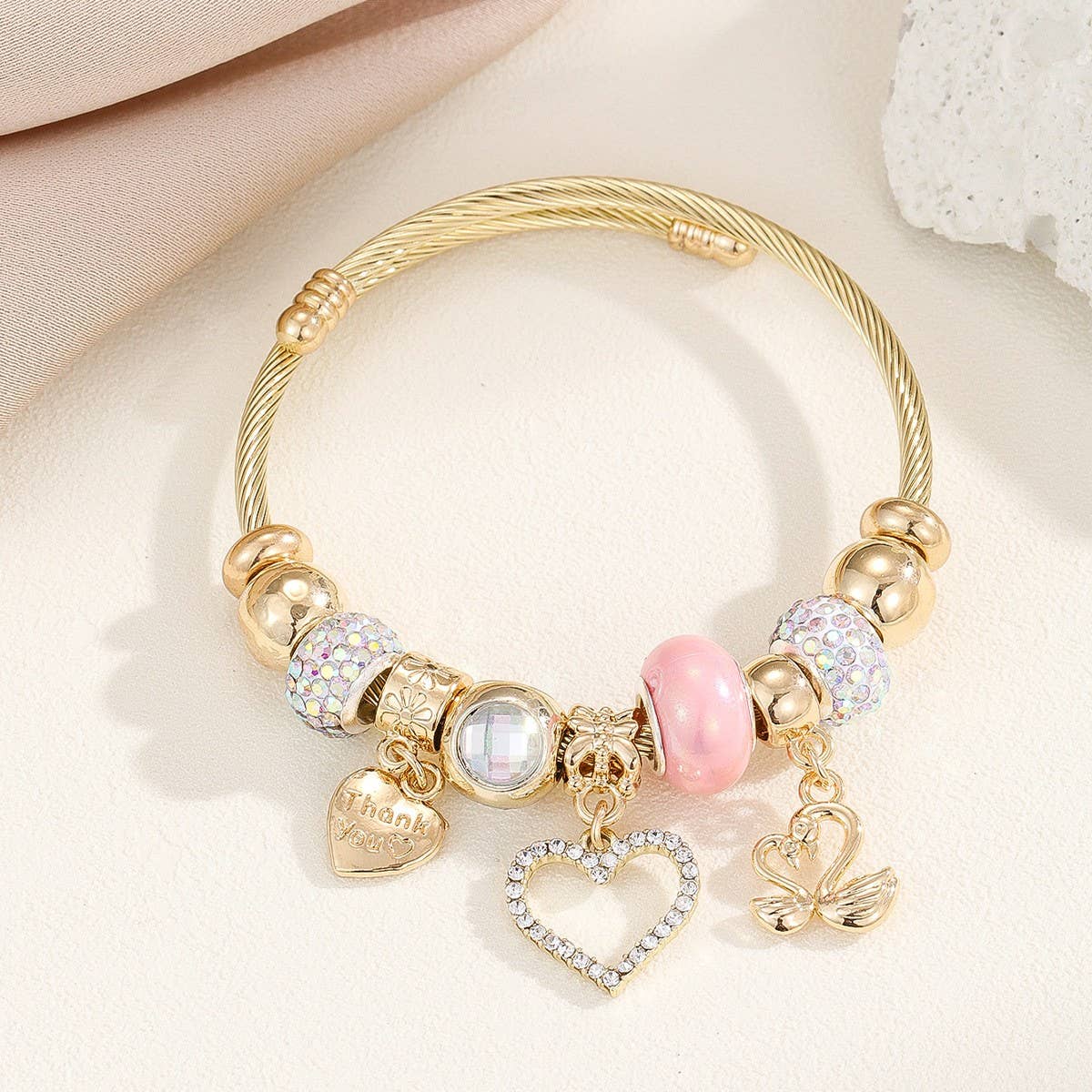Trendy Beaded Bracelet With Bear Swan Heart_Cwmm8500