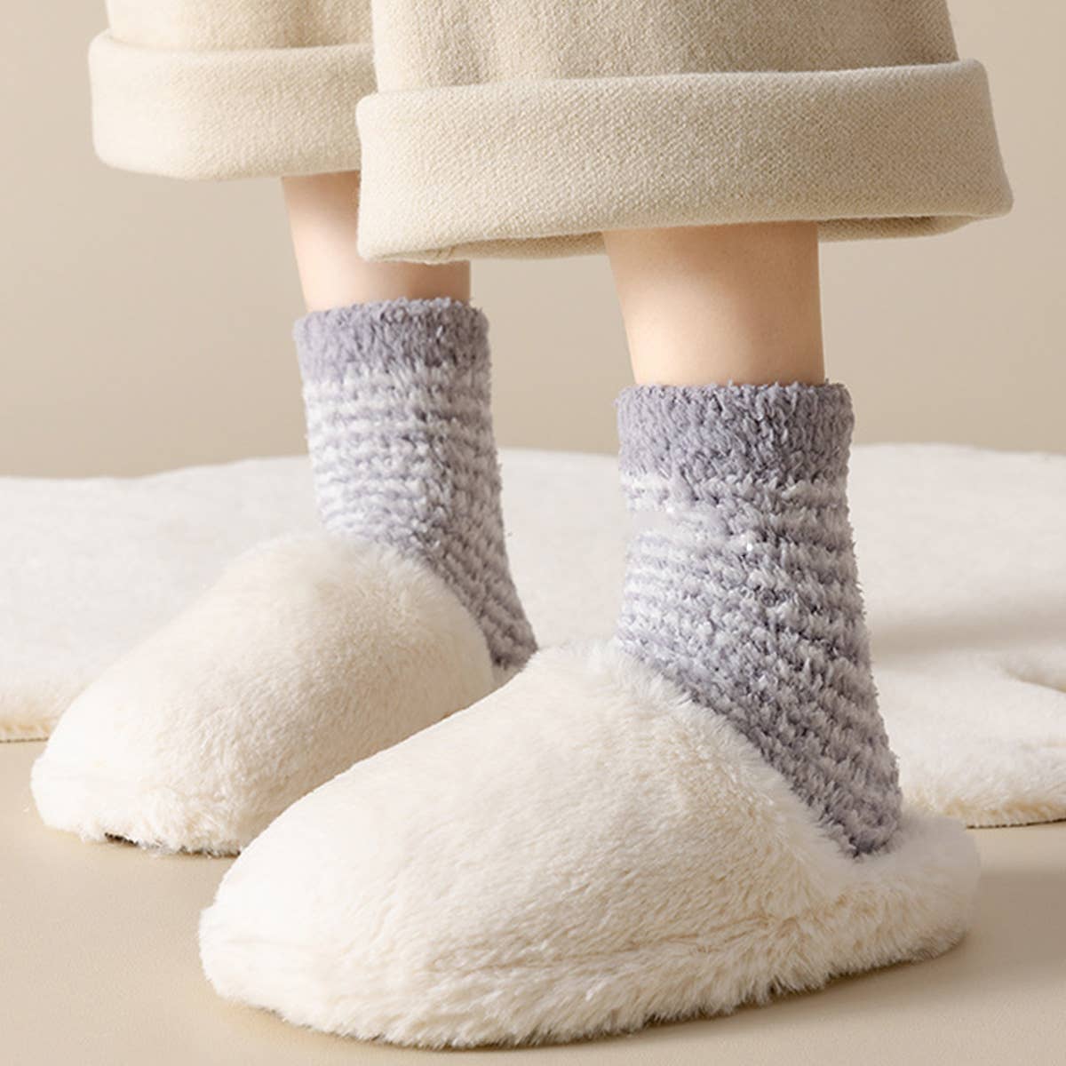 Warm Rubber Non-Slip Mid-Calf Socks_Cwms0773