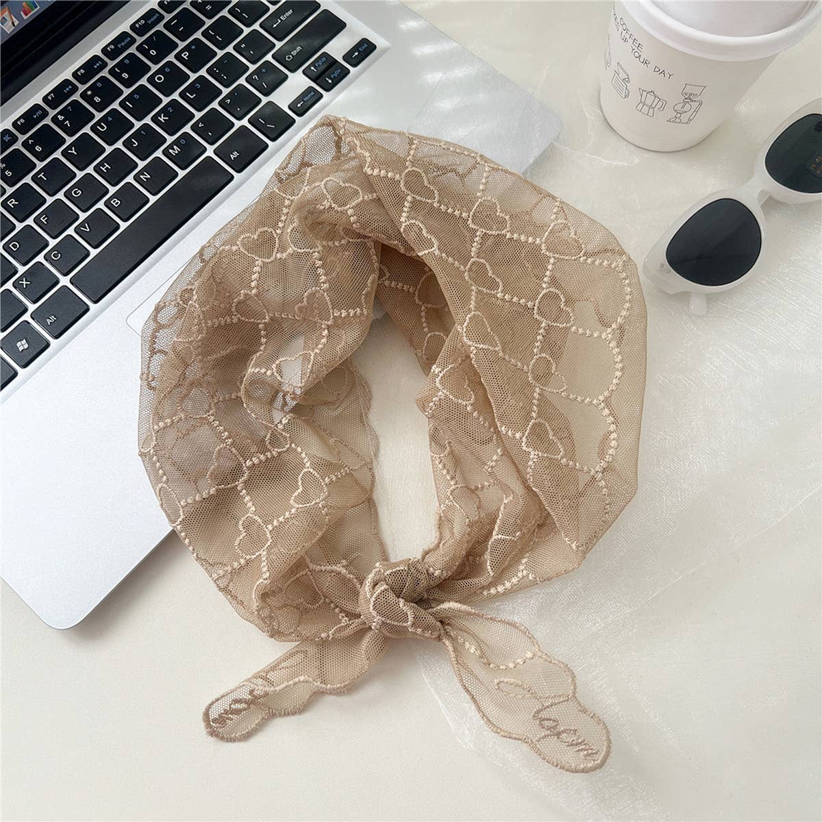 HEART LACE TRIANGLE SCARF SUN PROTECTION NECK WRAP_CWASC0840