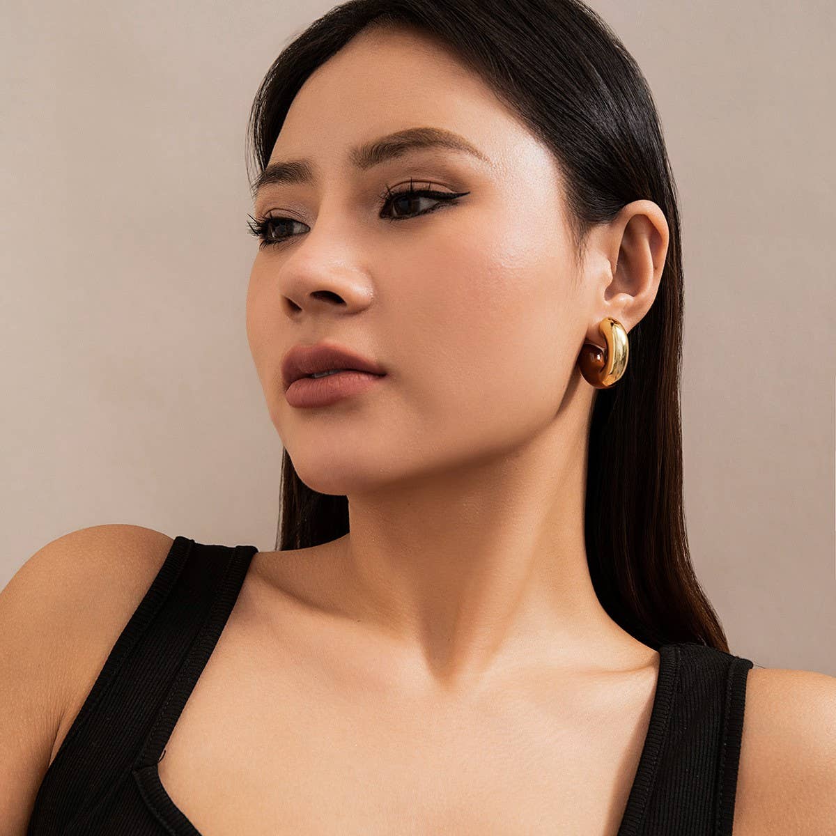 MINIMALIST AND PERSONALIZED MAILLARD RETRO EARRING_CWAJE1144