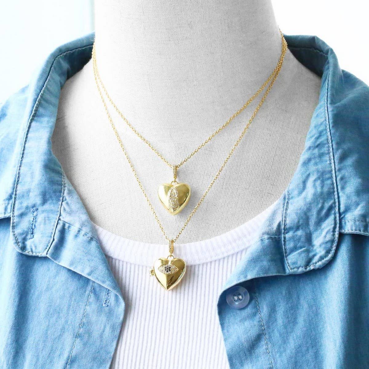 GOLD HEART SHAPED PENDANT NECKLACE_CWAJE0918